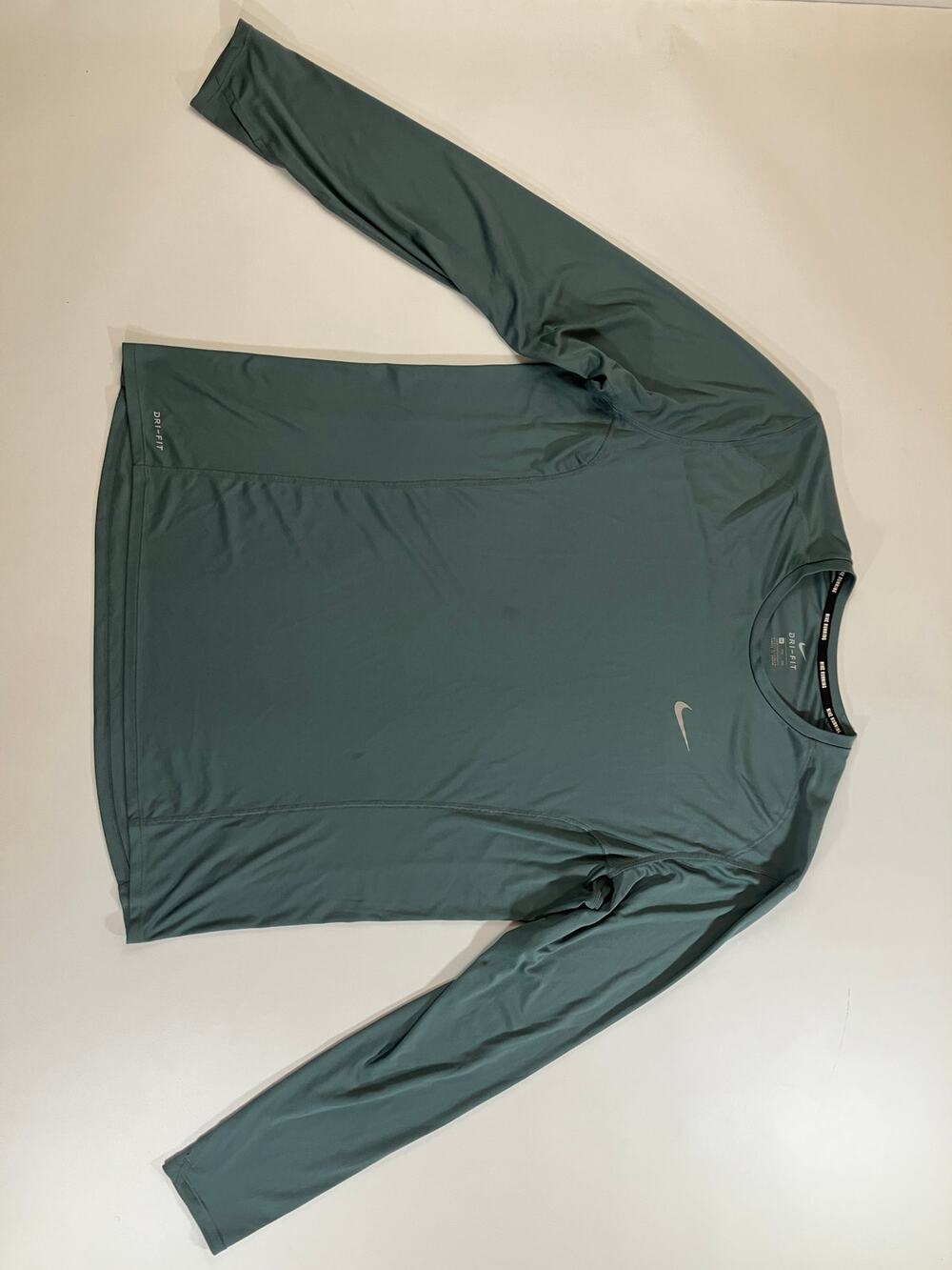 Nike Miler Men 2XL Green Dri-FIT Long Sleeve Running Shirt 905290-392 Thumbholes